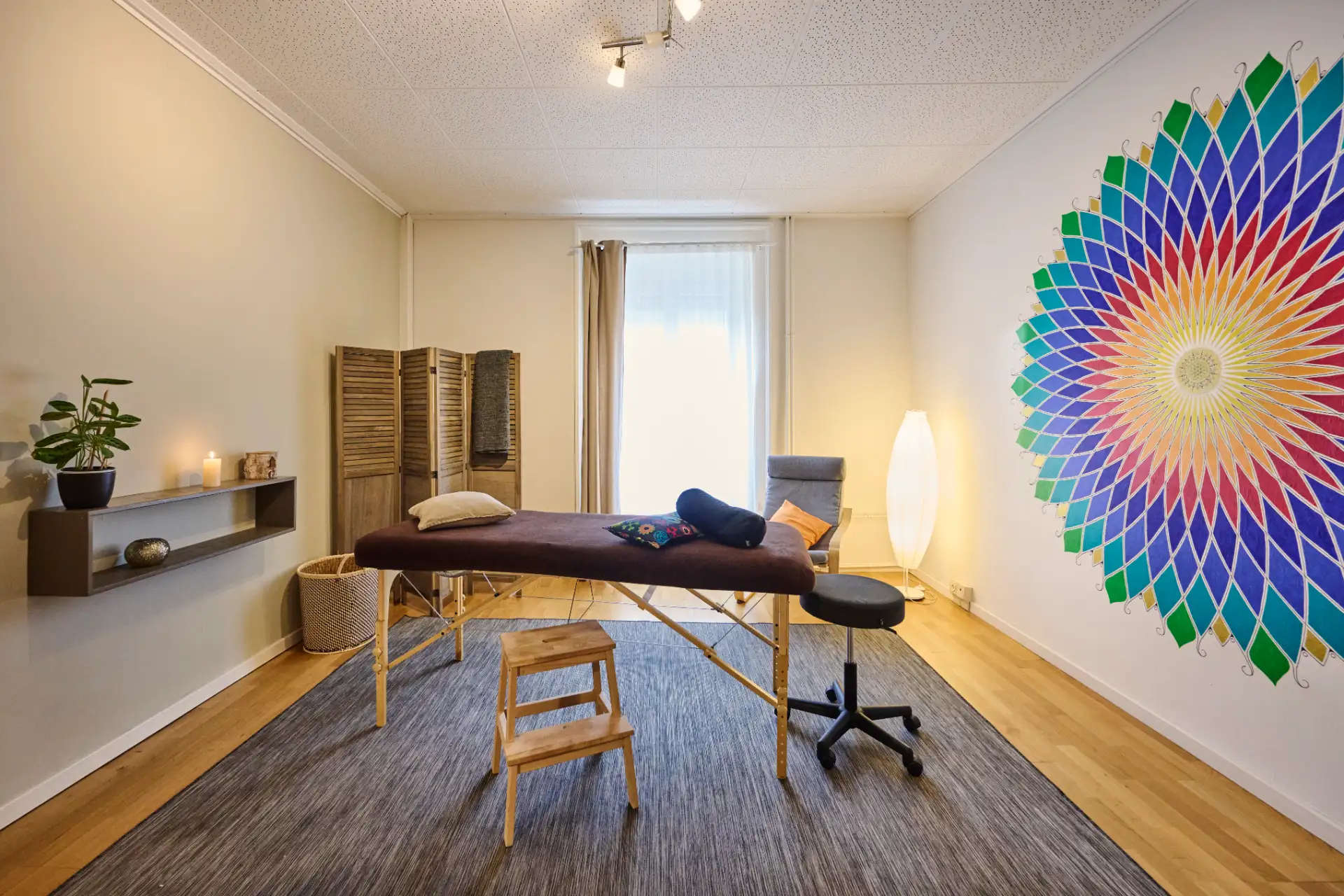 6 cabinets équipés